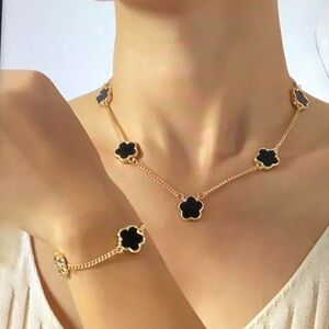 Feminine Petal Flowers Jewelry Set